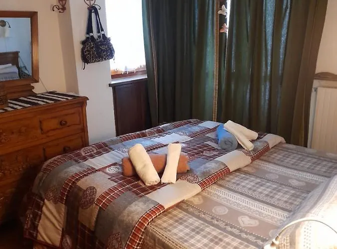 Einaudi 9 Appartement *