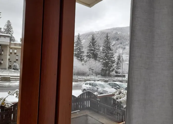 Appartamento Einaudi 9 *